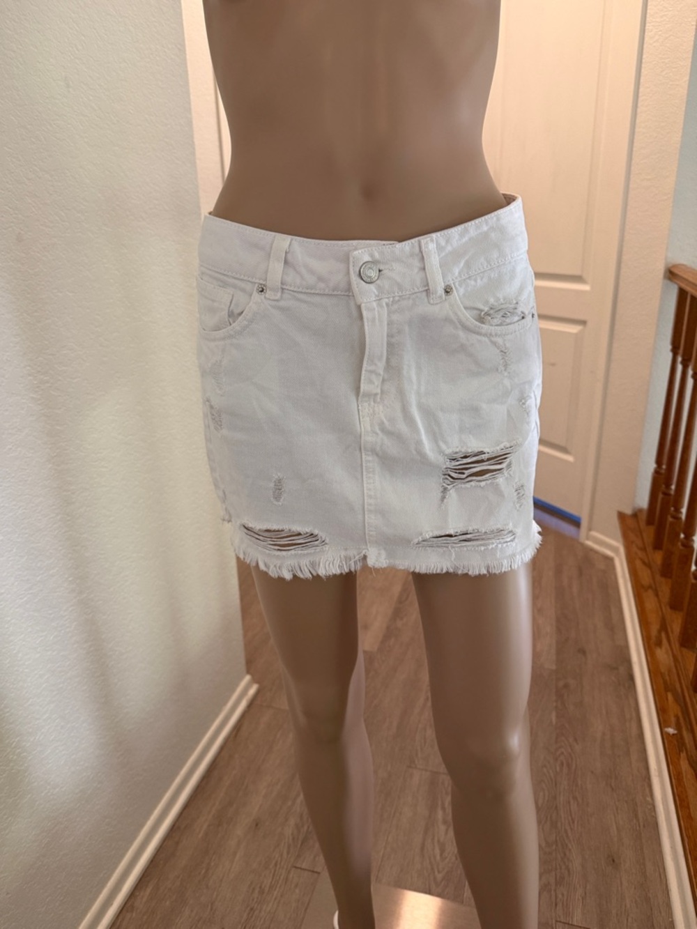 We The Free White Denim mini skirt/ distressed style size 2-Like New